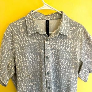 Lulu lemon button down